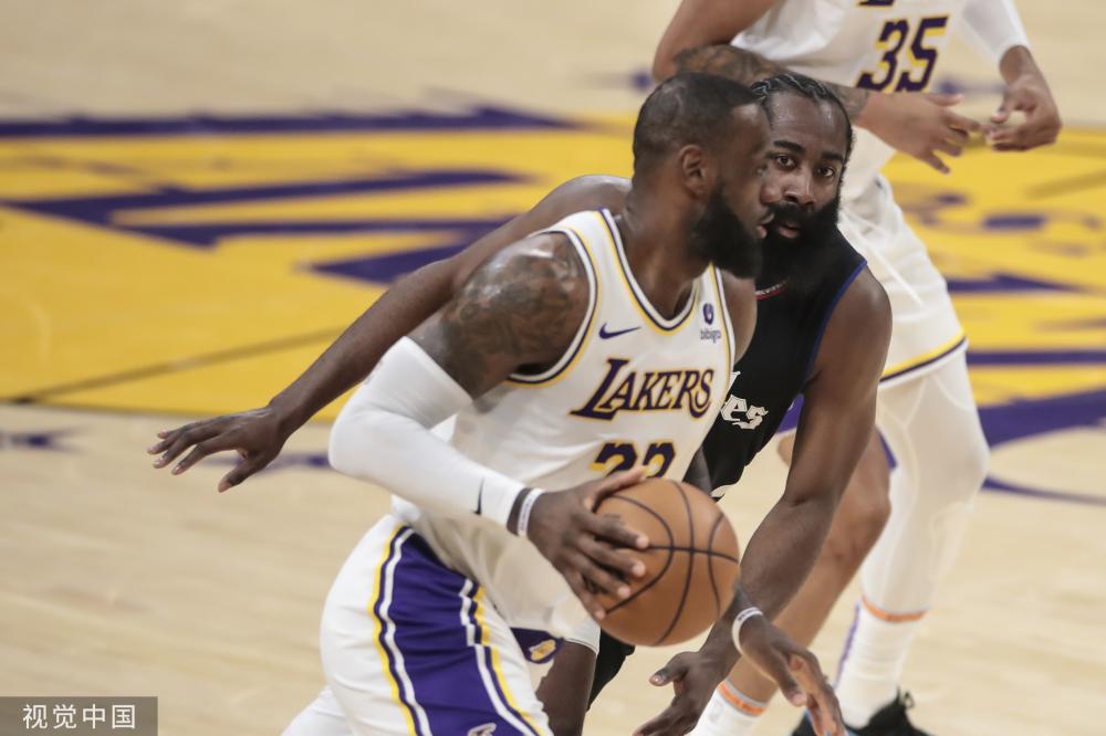 的进攻亦显 的进攻亦显